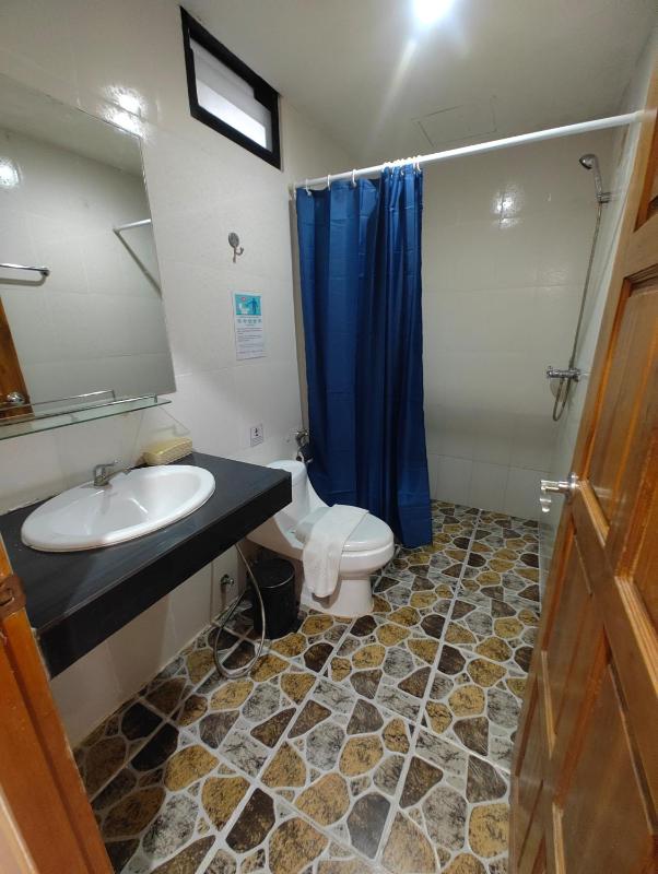 OYO Dynasty Hotel - image 7