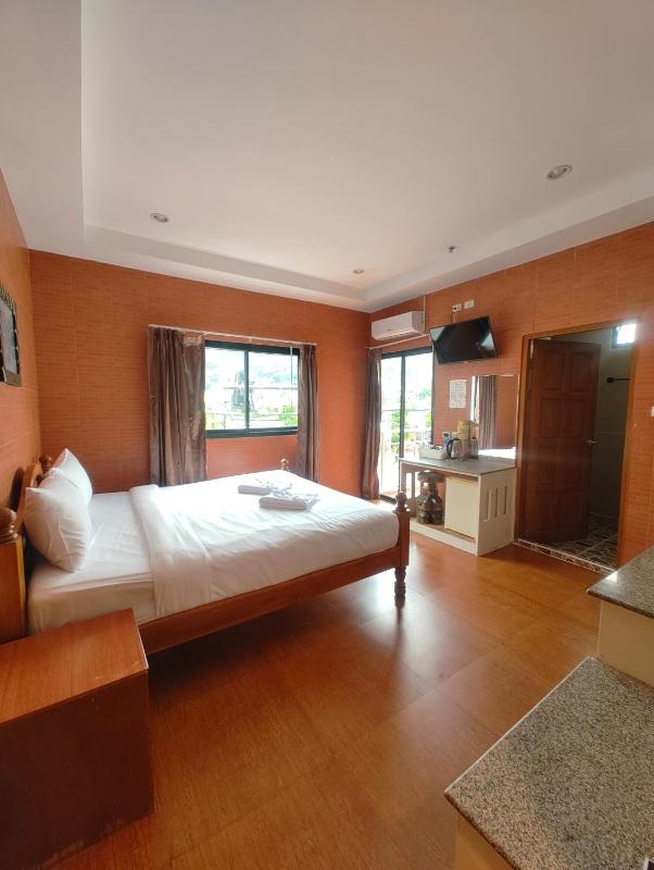 OYO Dynasty Hotel - image 13