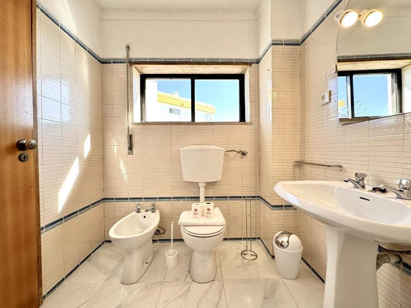 Albufeira Vintage Apartment 2 With Pool by Homing - image 24
