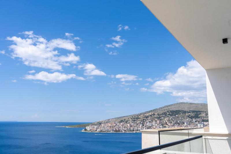 Skyline Penthouse - Dual Pools - image 15