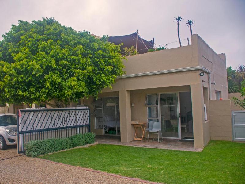 Langebaan Stay Guest House - image 10