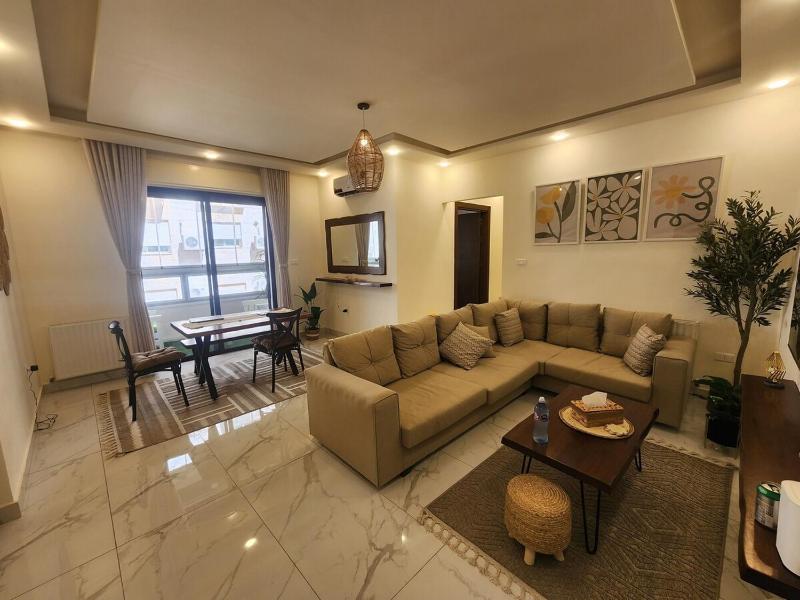 Cozy Appartment In Shmessani - image 1