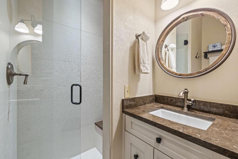 Boulder Ridge Lodge: Huge Ski-In Home w/ 20 Beds - image 30