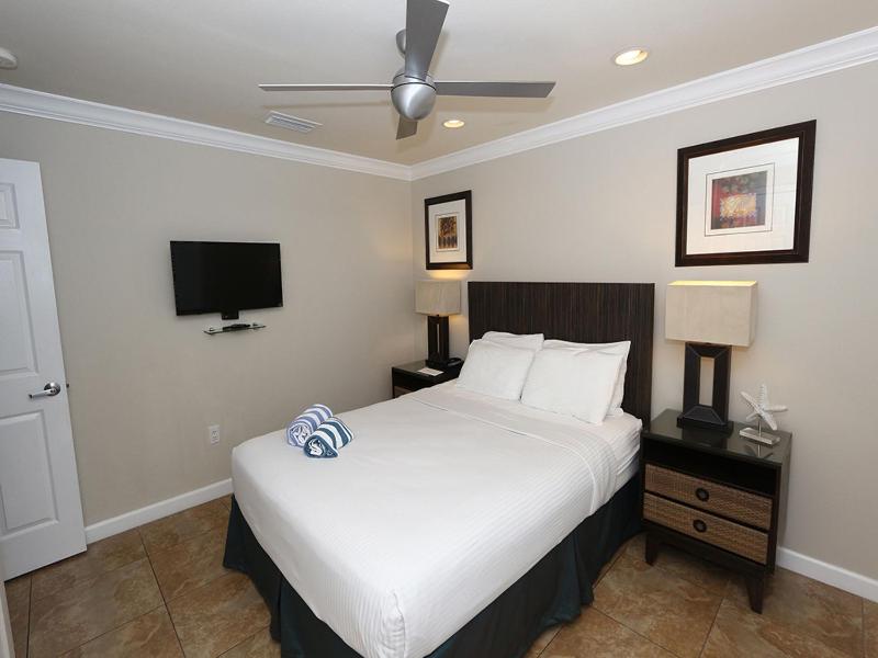 The Beach Club At Anna Maria #13 - image 37
