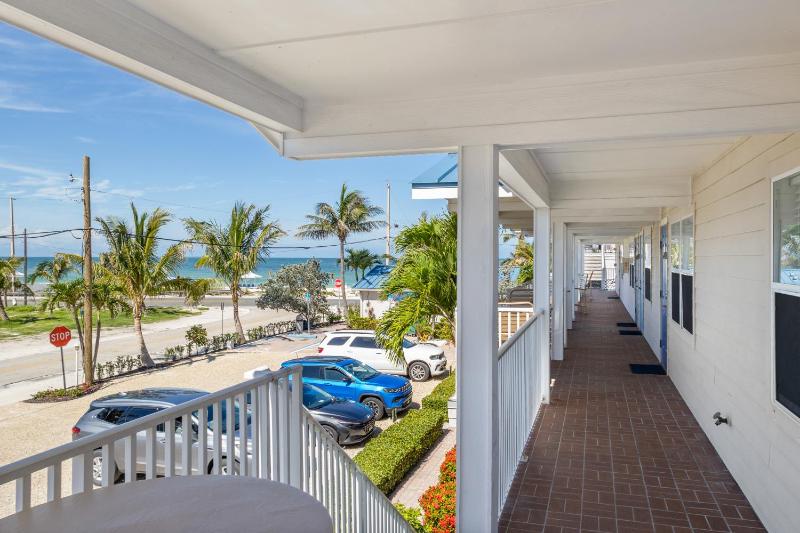 The Beach Club At Anna Maria #10 - image 9