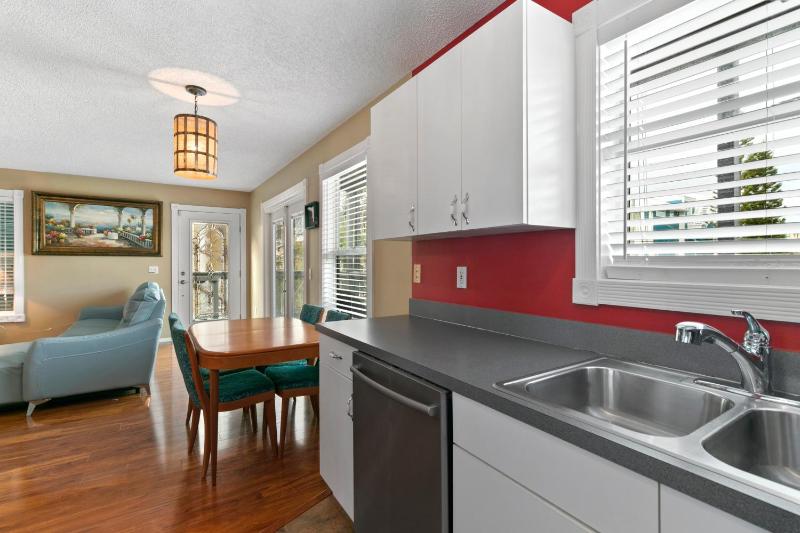 Beach Breeze West - image 18