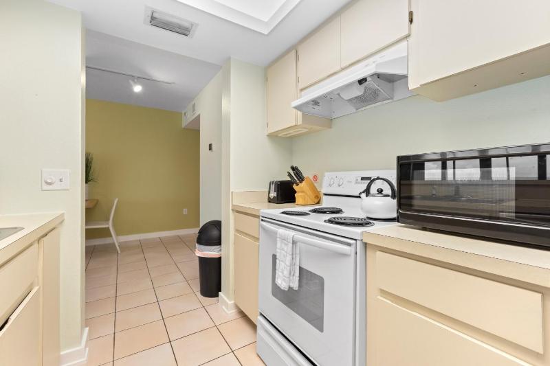 Sunset Terrace #208 - image 6