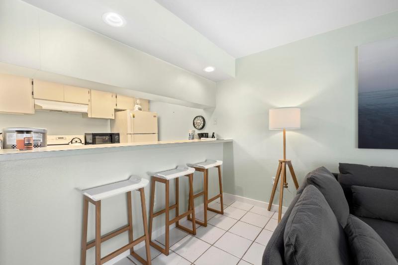 Sunset Terrace #208 - image 7