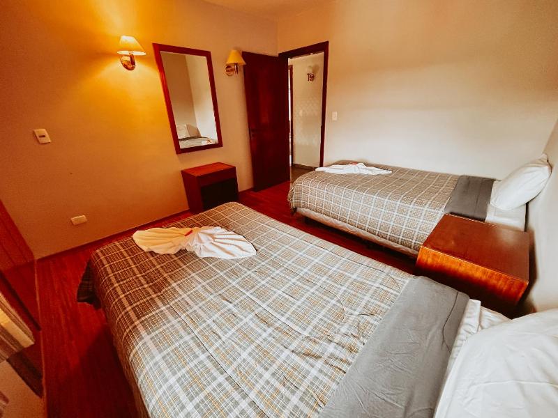 Plaza Inn Week Inn - image 29