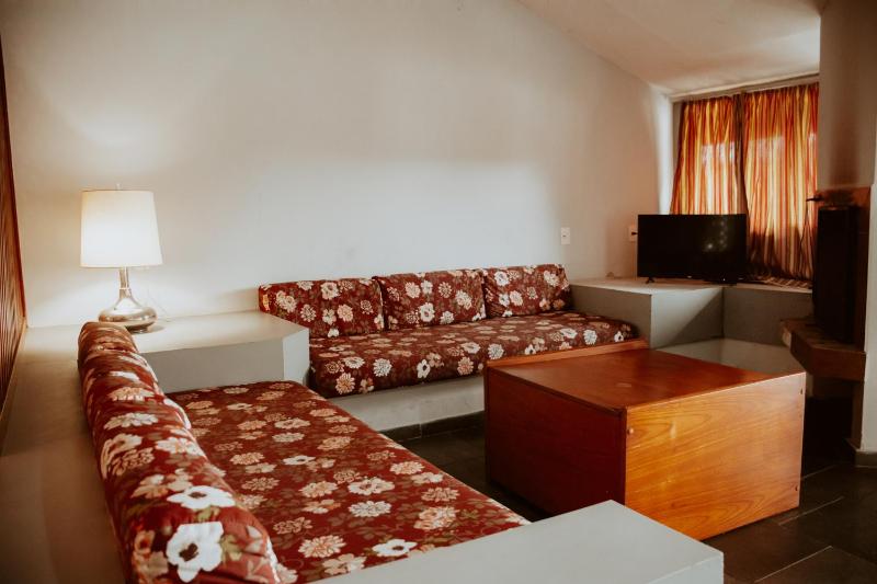 Plaza Inn Week Inn - image 16