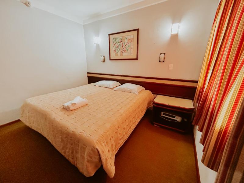 Plaza Inn Week Inn - image 4