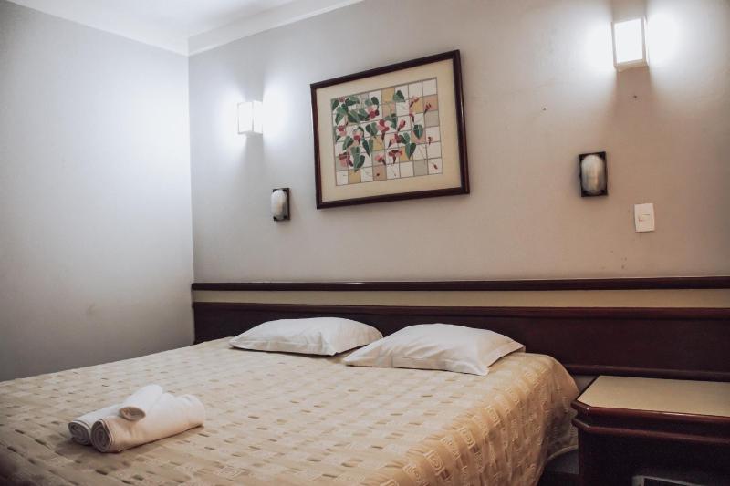 Plaza Inn Week Inn - image 41
