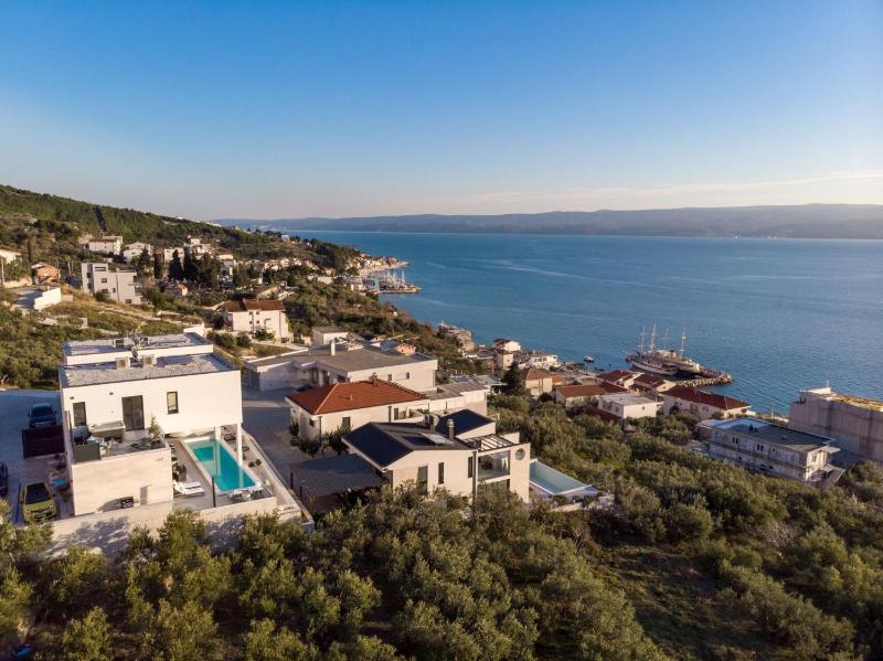 Villa Lemon 3 Bedrooms 4 Baths Infinity Pool Whirlpool Cinema room Sea view - image 32