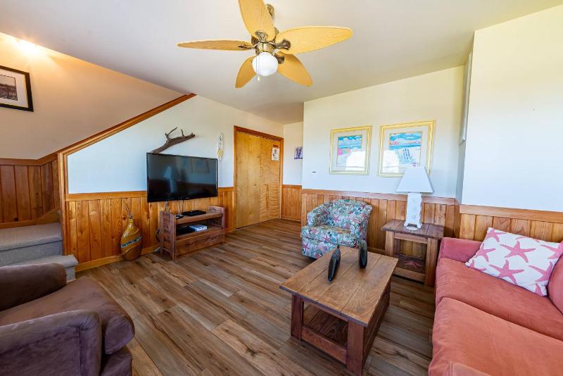 The Blue Heron - S Nags Head South Creek Acres 125 Yds to Beach Ocean Views Pool Hot Tub Close to Oregon Inlet - image 29