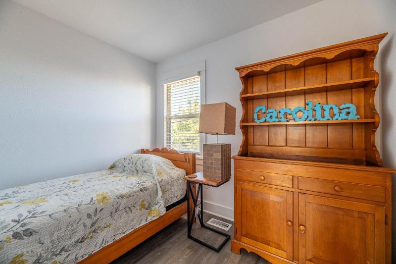 The Cottonwood - KDH MP 5 265 Yards to Beach Oceanside Year Round Flex Stays - image 13