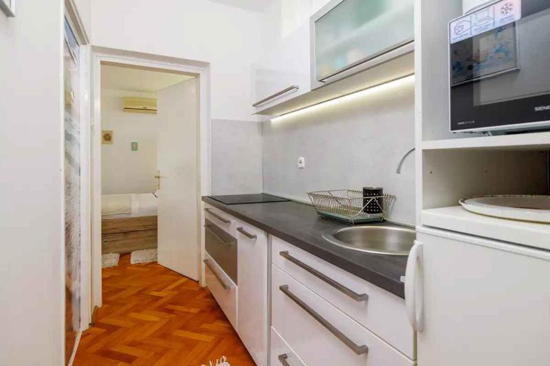 One-Bedroom Apartment in Dramalj X - image 10