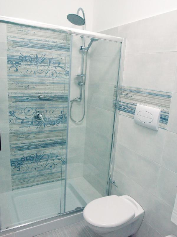 Budget Triple Room without Window image 1