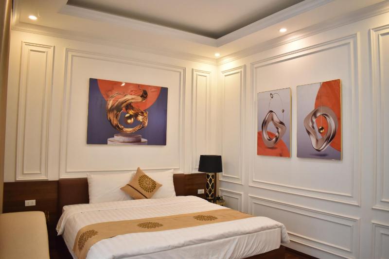 Sunglow Hotel - image 5