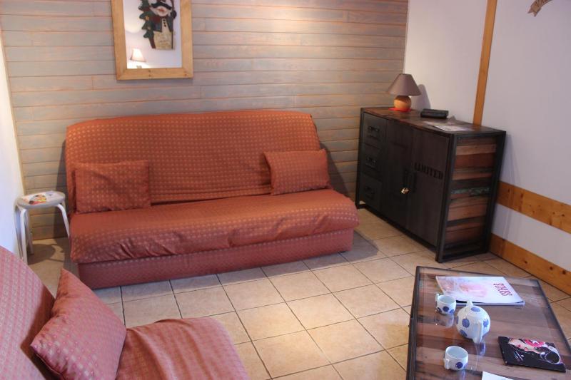 One-Bedroom Apartment (4 Adults) image 2