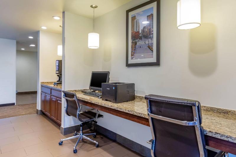 MainStay Suites Near Denver Downtown - image 22