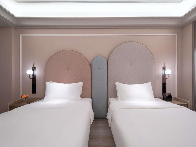 Mercure Guangzhou Baiyun International Airport - Airport Free Shuttle Bus - image 11