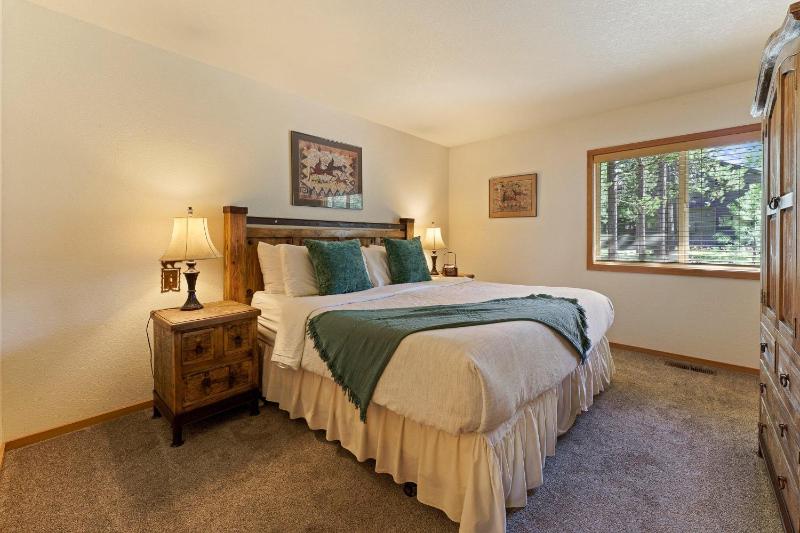 37 Kinglet - image 31
