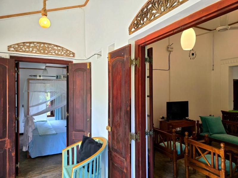 Villa Tamarind Shade - Talalla - image 16
