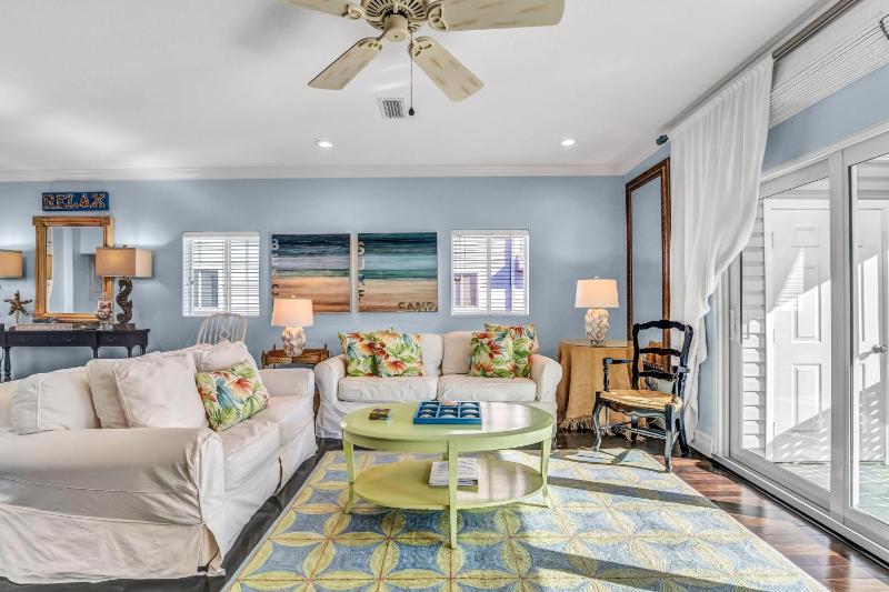 Beachside Haven - 650C - image 23