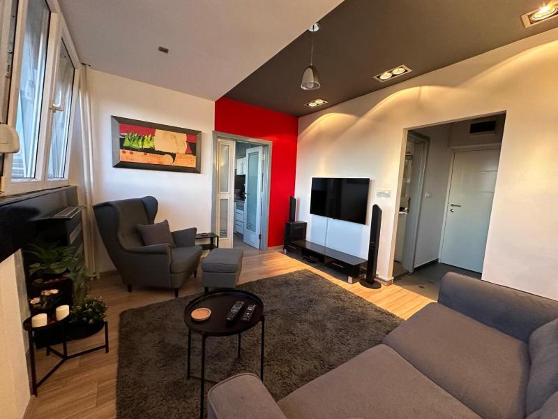 Temple View Vračar Apartment - image 10