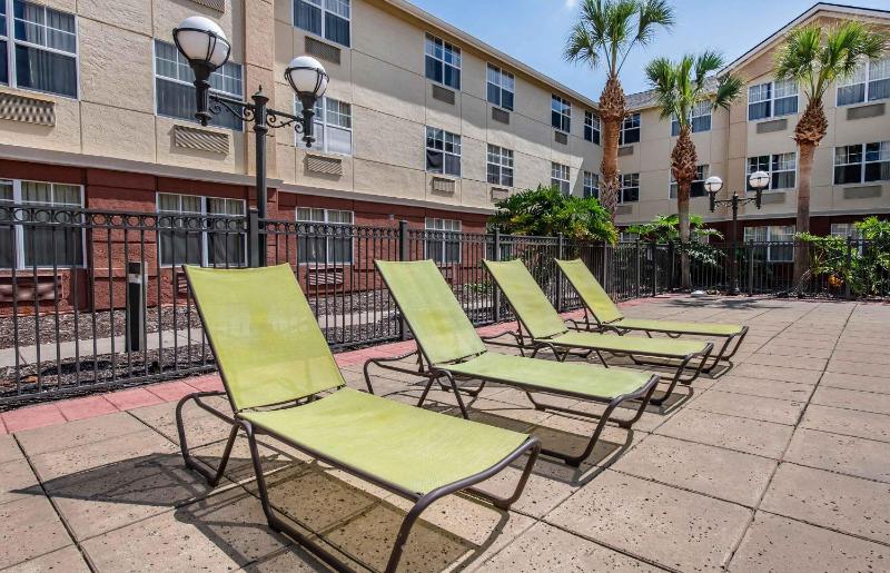 Studio 6 Suites Jacksonville Deerwood Park  FL - image 4