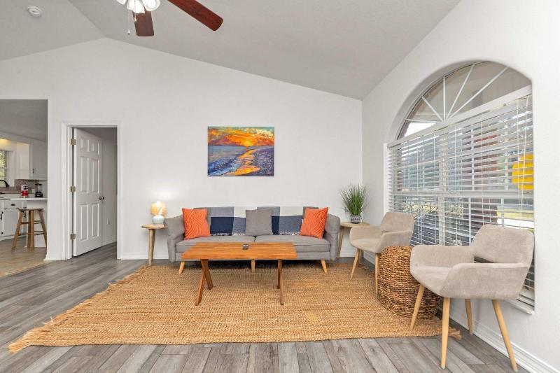 Holley House 4 Beds Foosball & Near the Beach - image 10