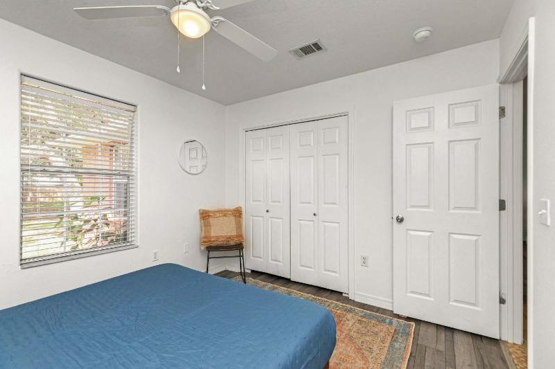 Holley House 4 Beds Foosball & Near the Beach - image 45