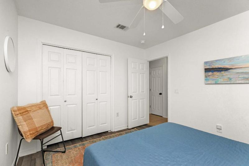 Holley House 4 Beds Foosball & Near the Beach - image 14