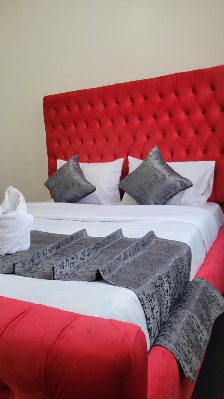 Ashton cosy homes - image 13
