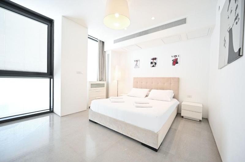 Modern Beachfront Haven 3BR by HolyGuest - image 3