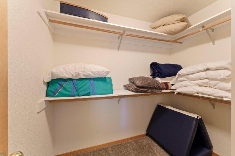 37 Kinglet - image 30