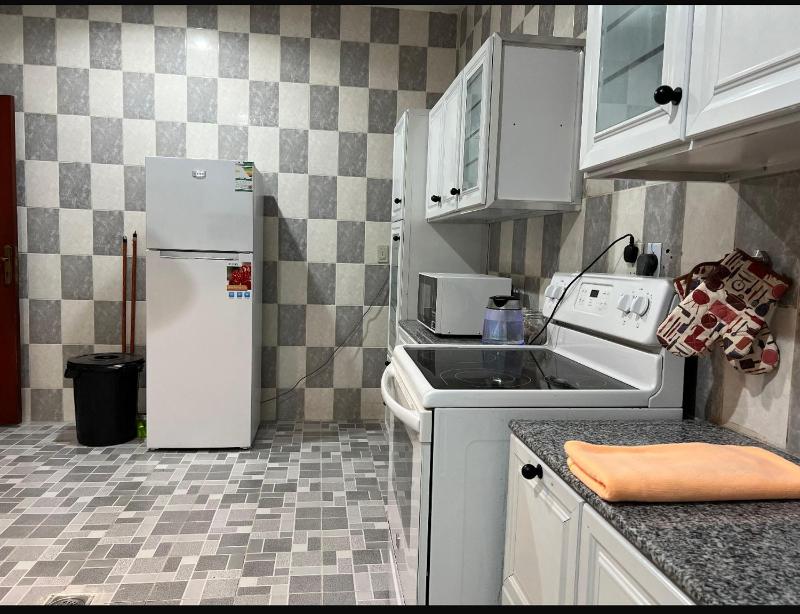 شقة النورس 2- بتصميم مودرن بـغرفتين نوم - image 11