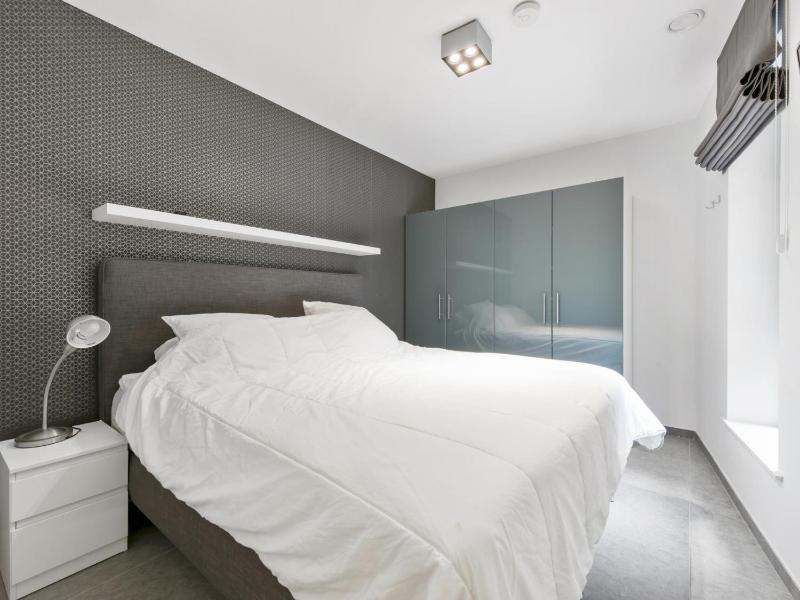 Zenith - 0105 - image 8
