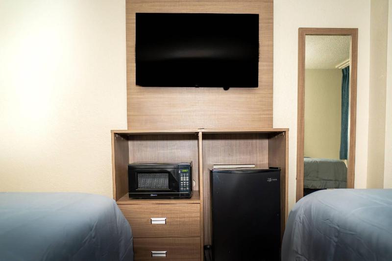 Rodeway Inn Near Ybor City - Casino - image 13