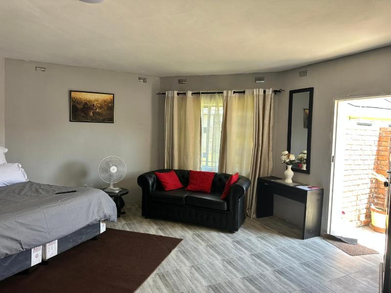 Staylax guesthouse - image 8