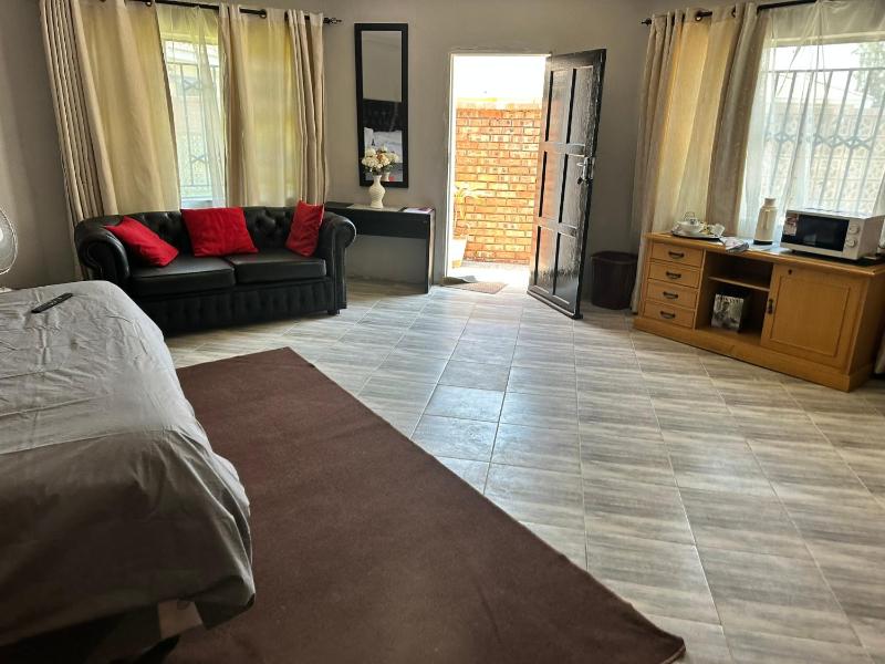 Staylax guesthouse - image 11