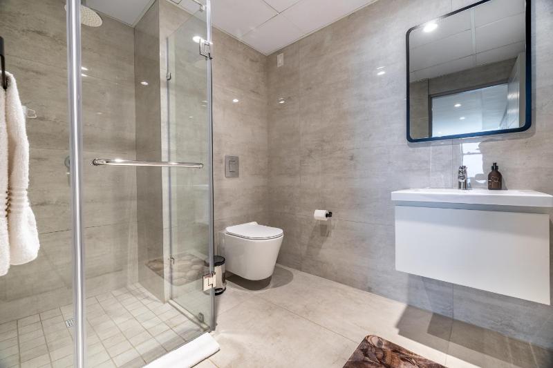 Ridgeside Residence 15 - image 13