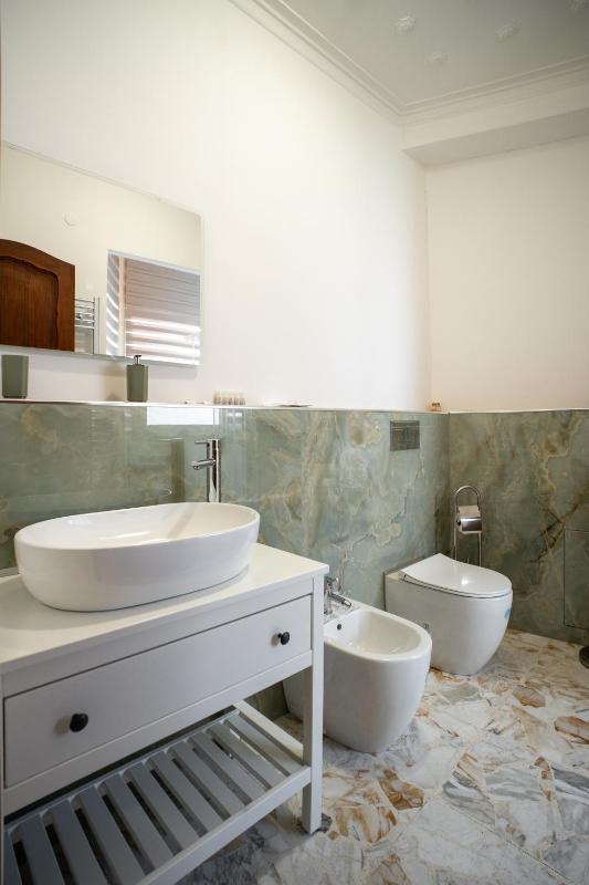 Cavaliere Suites Catania - image 10