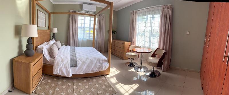 Luxe Comfort Retreat - image 10