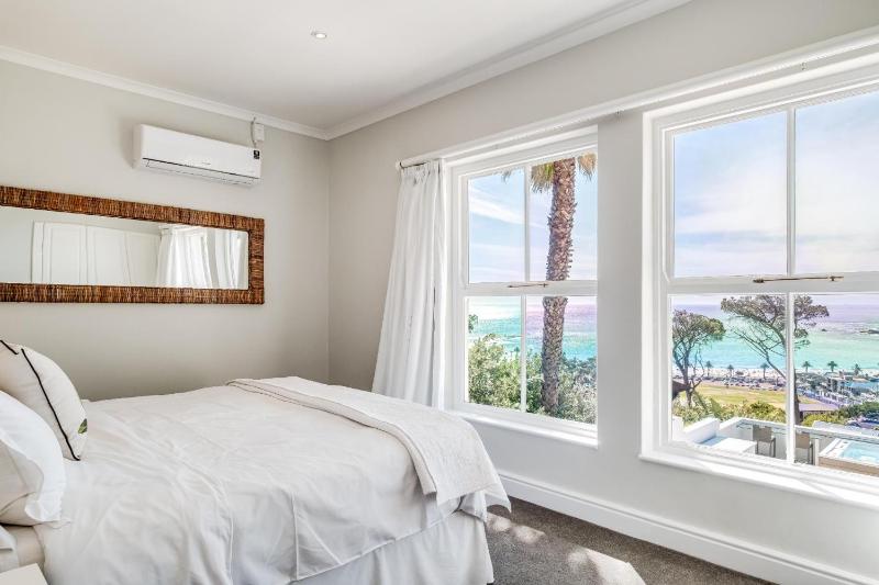 Incredible 6bed w Pool in Camps Bay Villa Galazzio - image 8