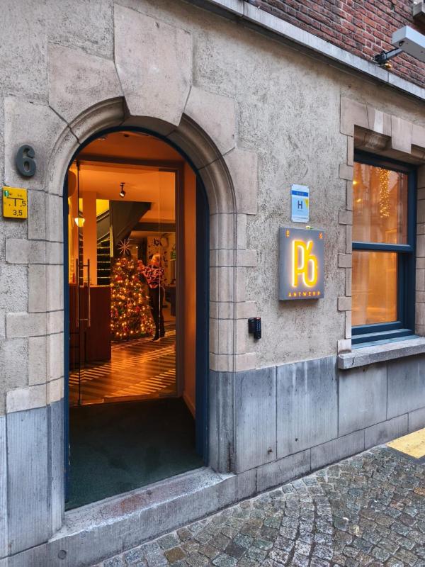 P6 Antwerp - image 12
