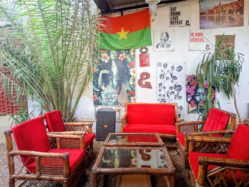 La CASA Guesthouse - Zone du Bois  Ouagadougou - image 5