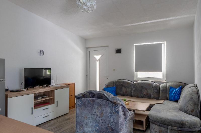 Apartments Tusla - image 37