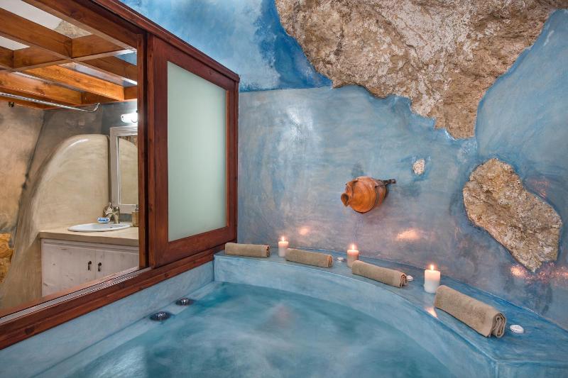 Superior Villa image 2