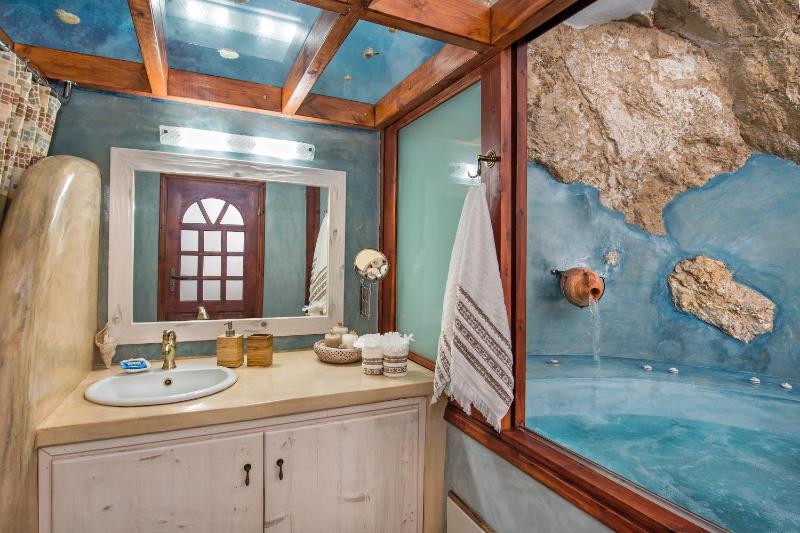 Superior Villa image 3